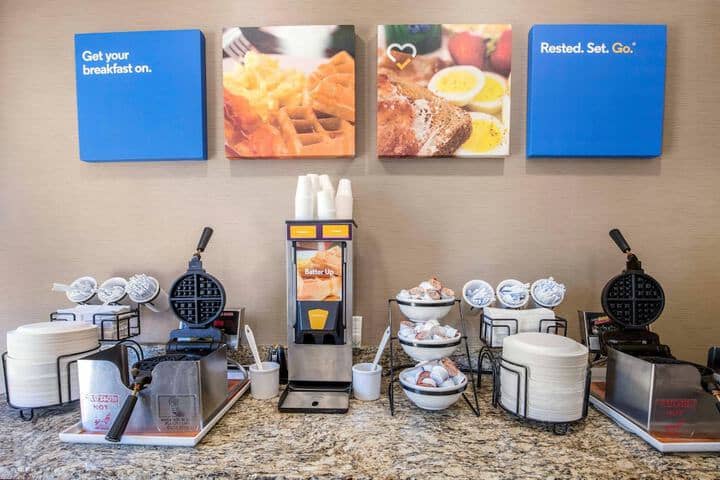 Breakfast area
