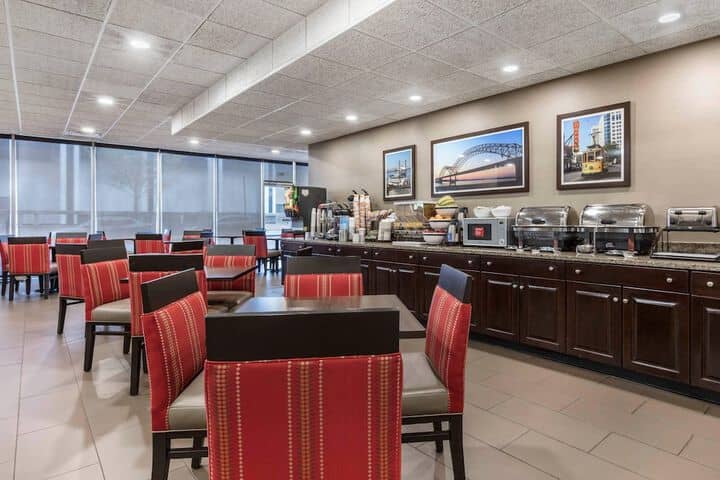 Breakfast area